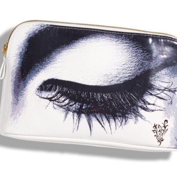 Younique Handbags - Makeup bag